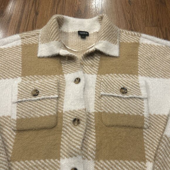 Torrid Eyelash Sweater Womens 2X Plus Plaid Shacket Tan Cream Jacket Soft - Picture 11 of 11